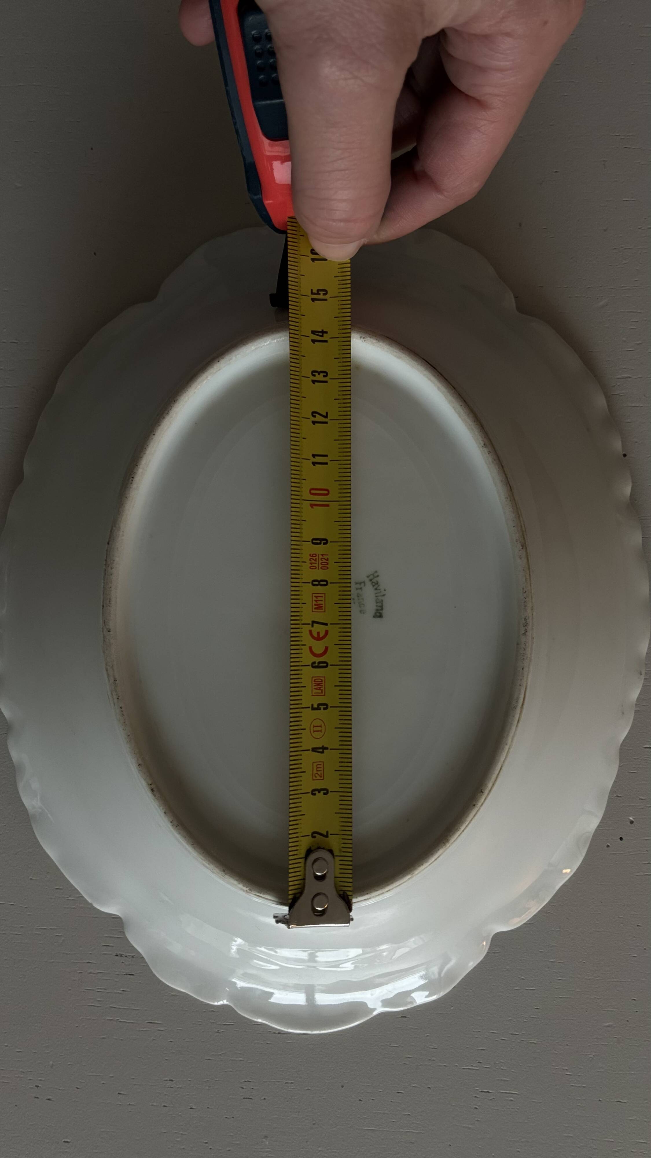 White porcelain fruit bowl