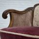 Fauteuil danois des années 1940, en laine tissée, velours, maille, bois de chêne sculpté.