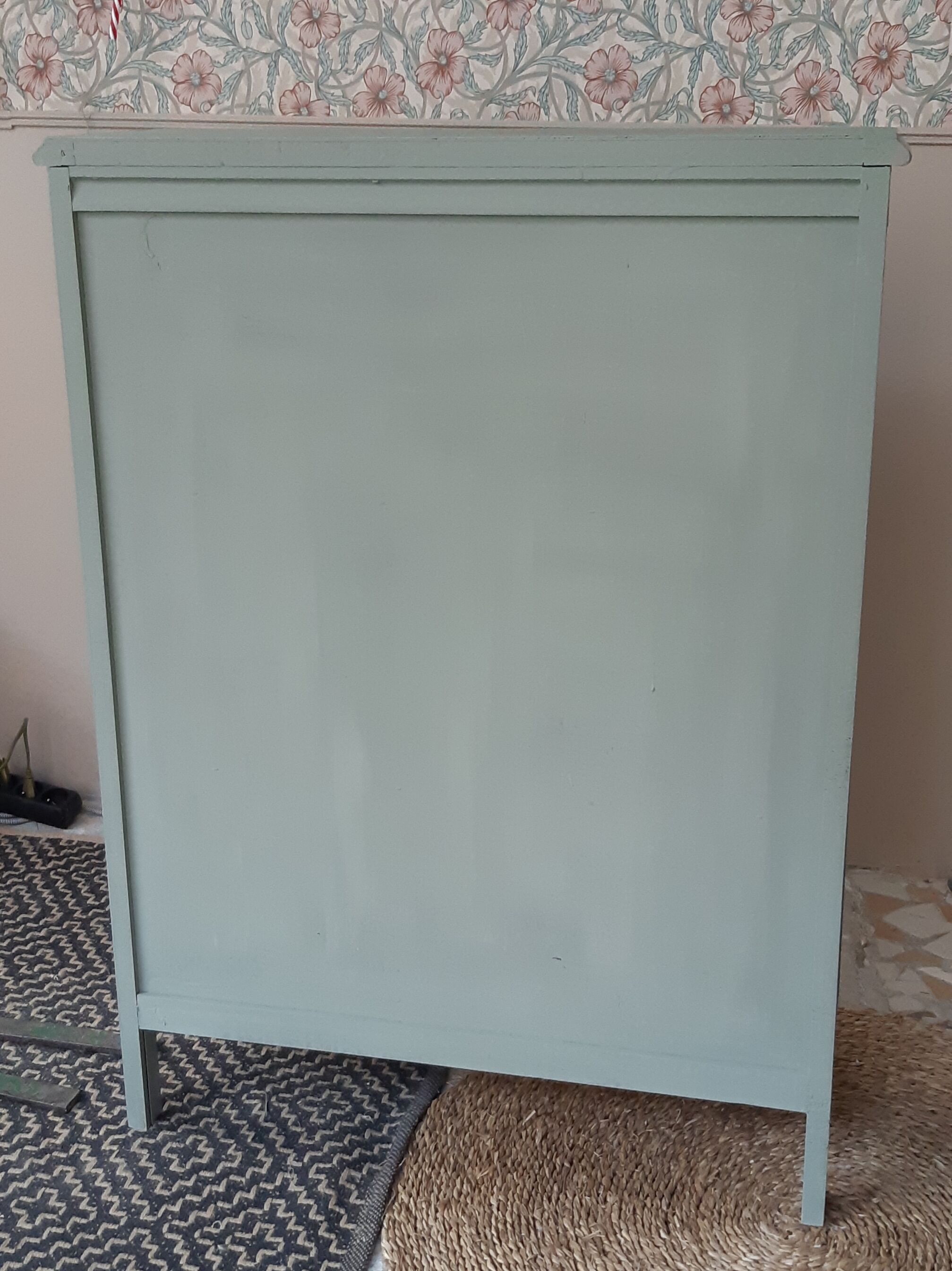 Bibus, eucalyptus green library