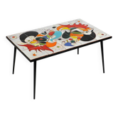 Table en fer moderne italienne des années 50 avec plateau carrelé et motif abstrait