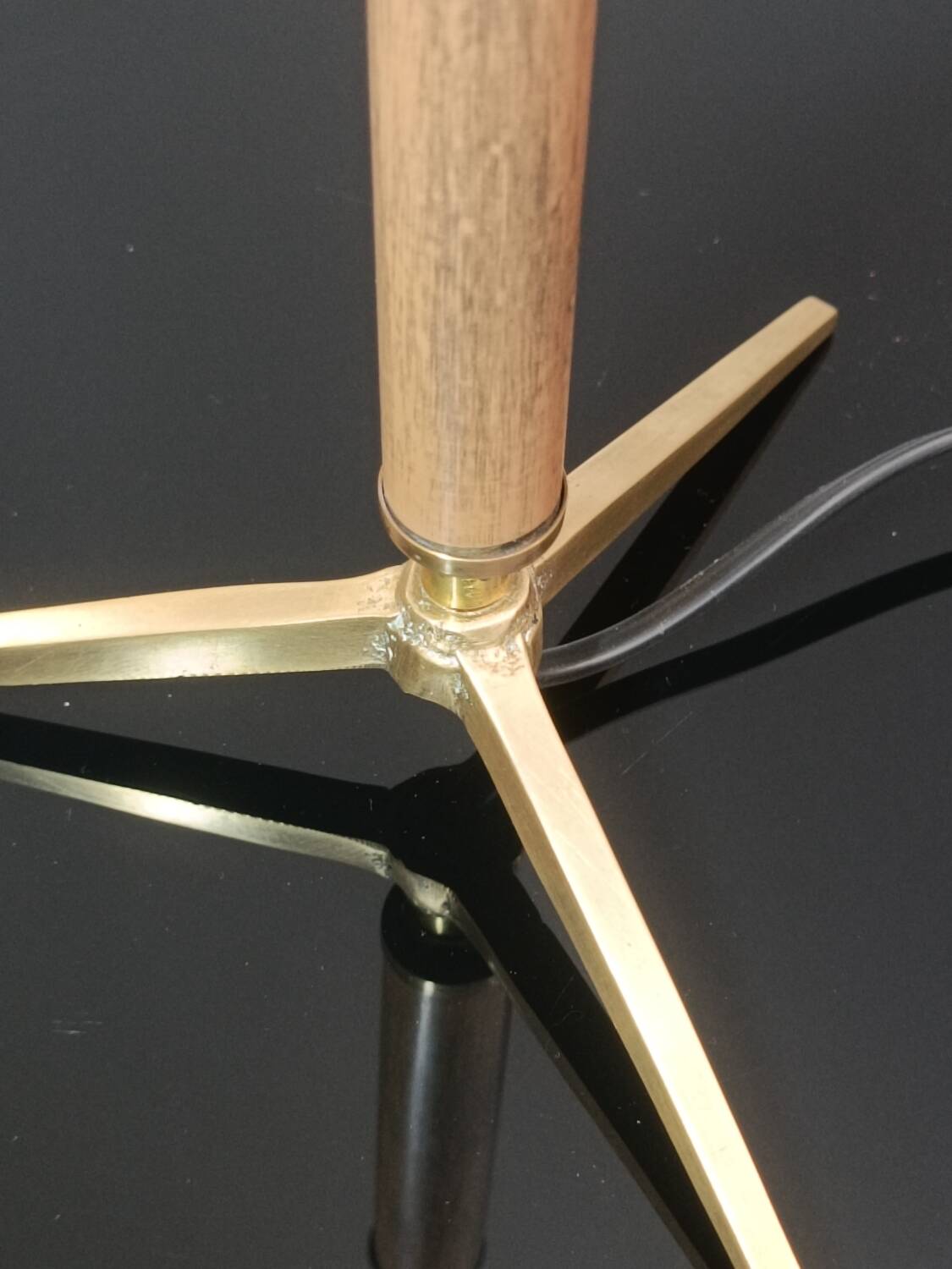 Lampes tripodes en laiton années 1960