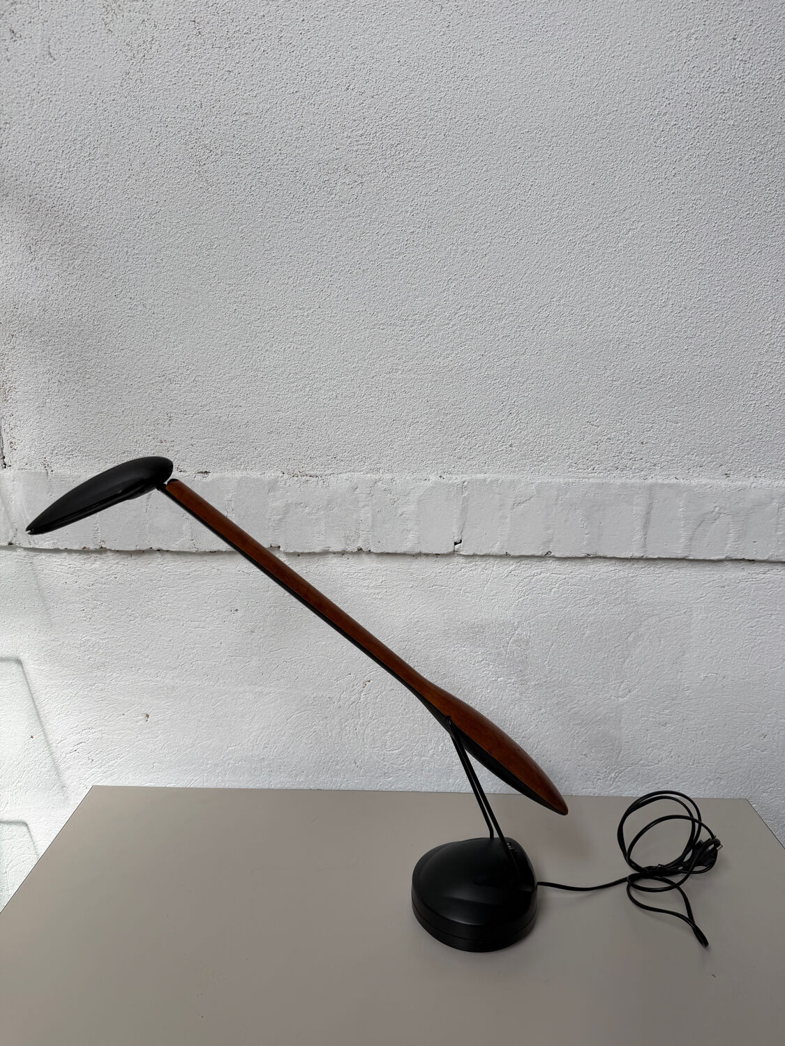 Black and wood desk lamp Unilux reference 2080