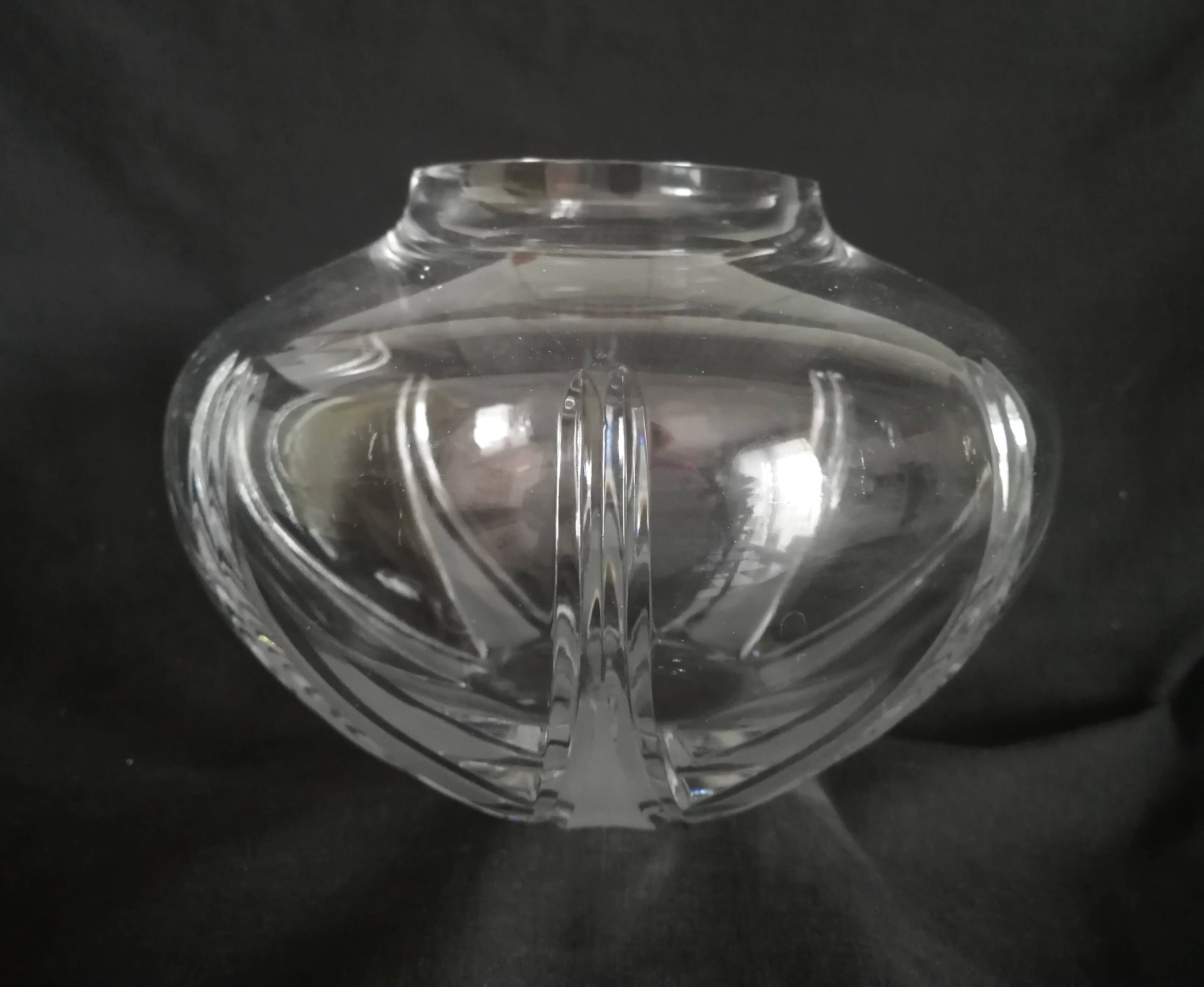 Cut crystal round vase in Art Deco style