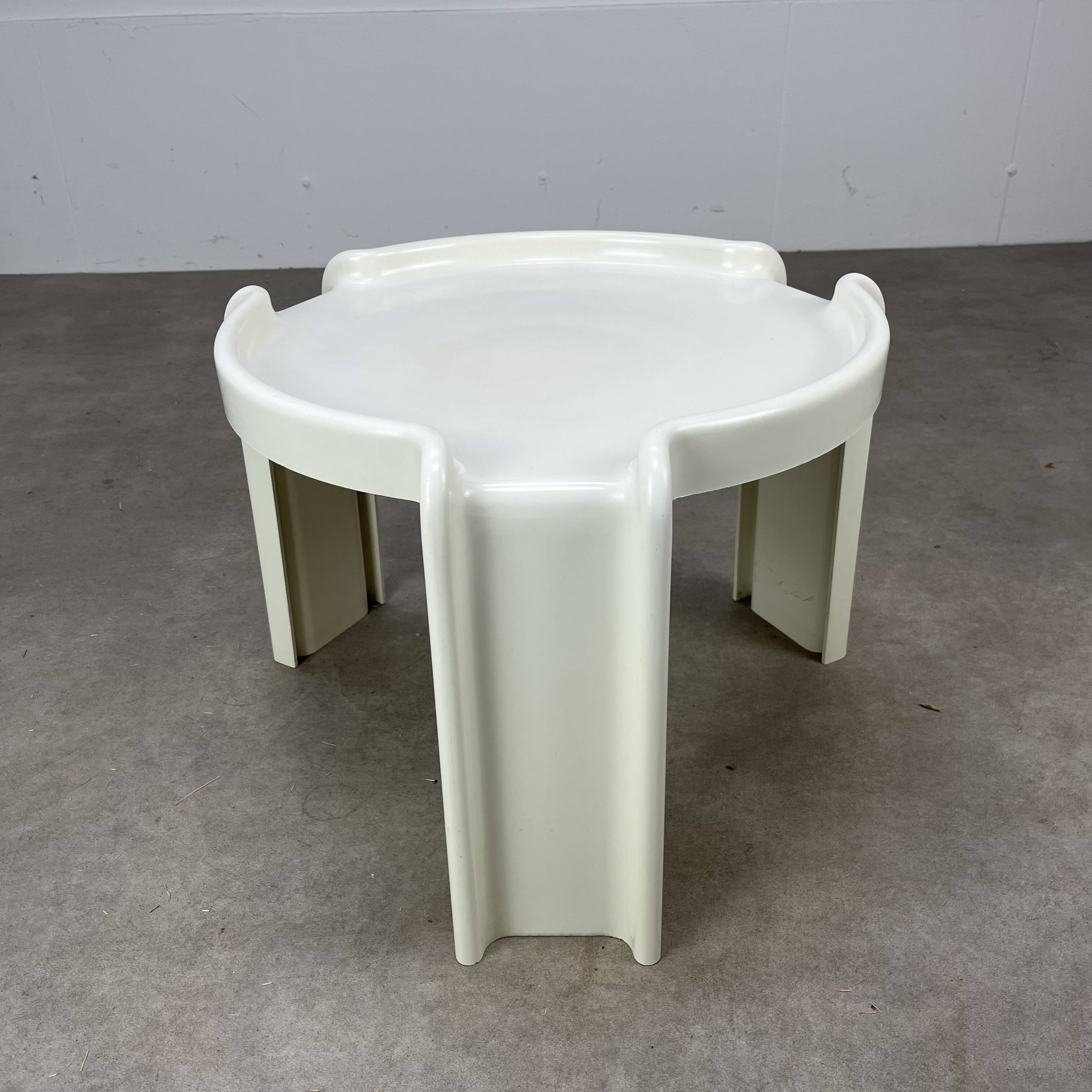 Giotto Stoppino side table, Kartell, 70s, space age style