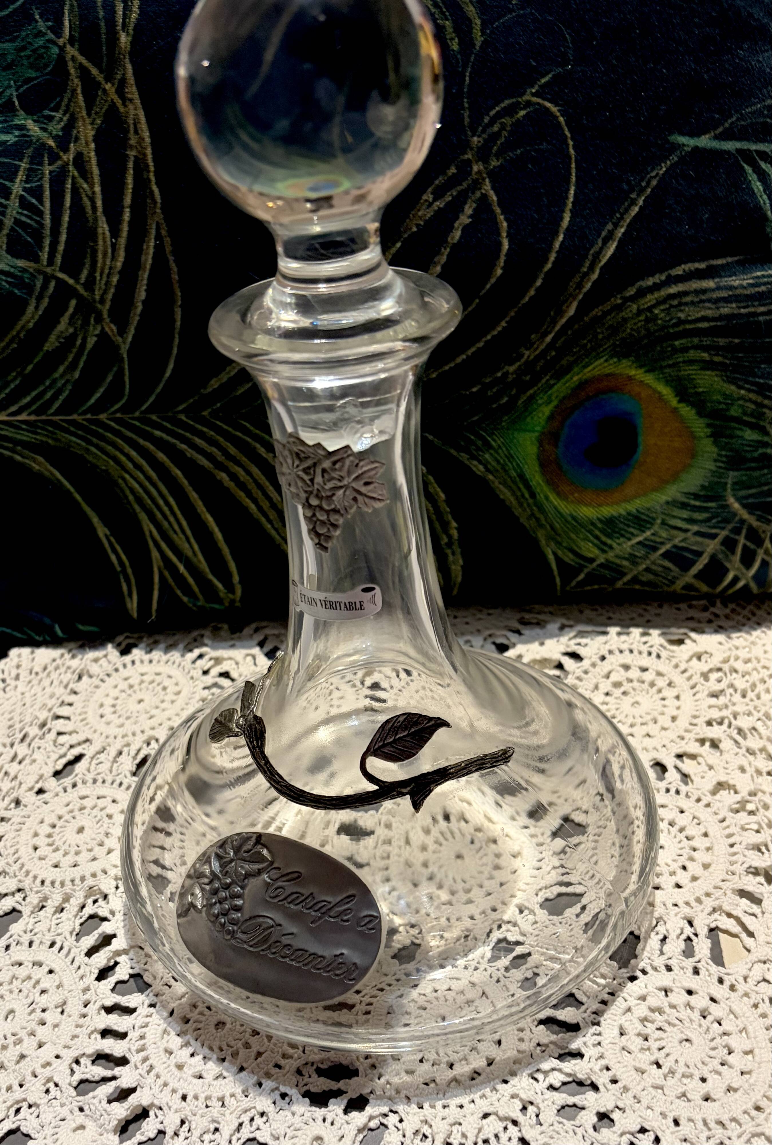 Decanter with pewter patterns