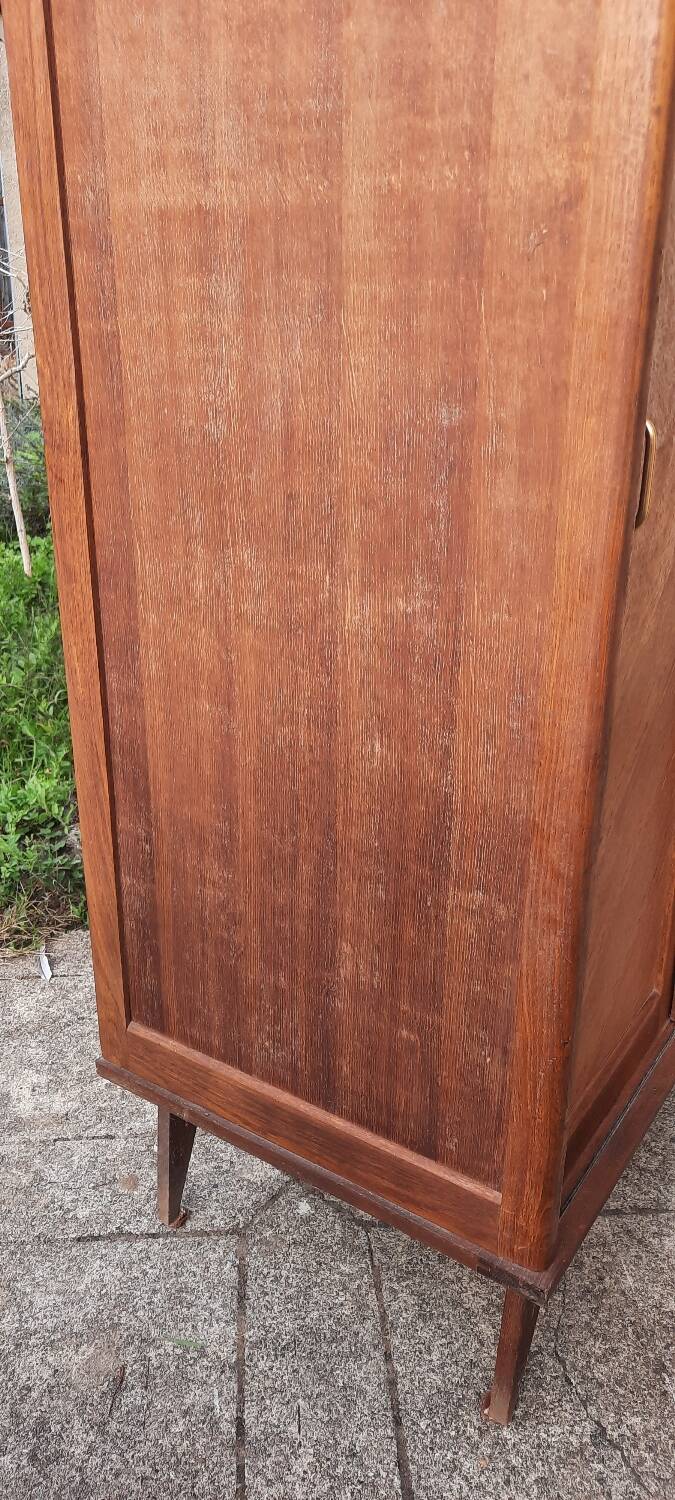 Sliding door wardrobe