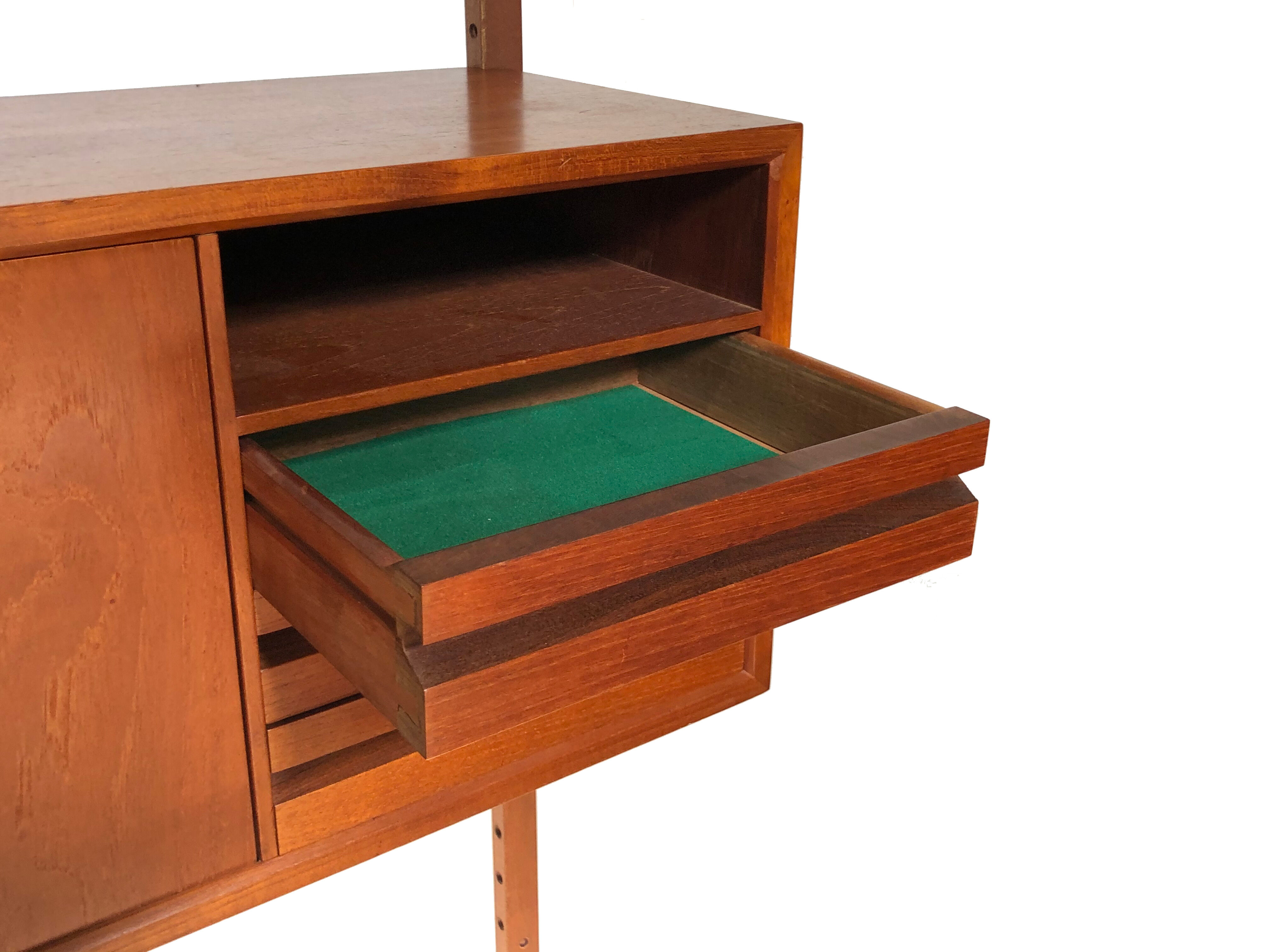 Poul Cadovius Royal System wall set