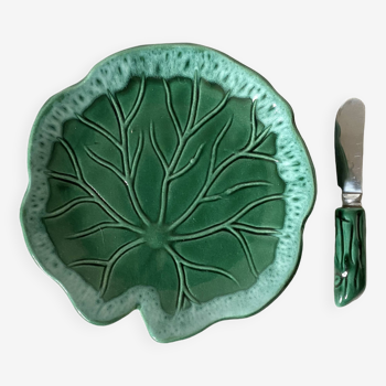 Butter dish and knife in water lily leaf slip