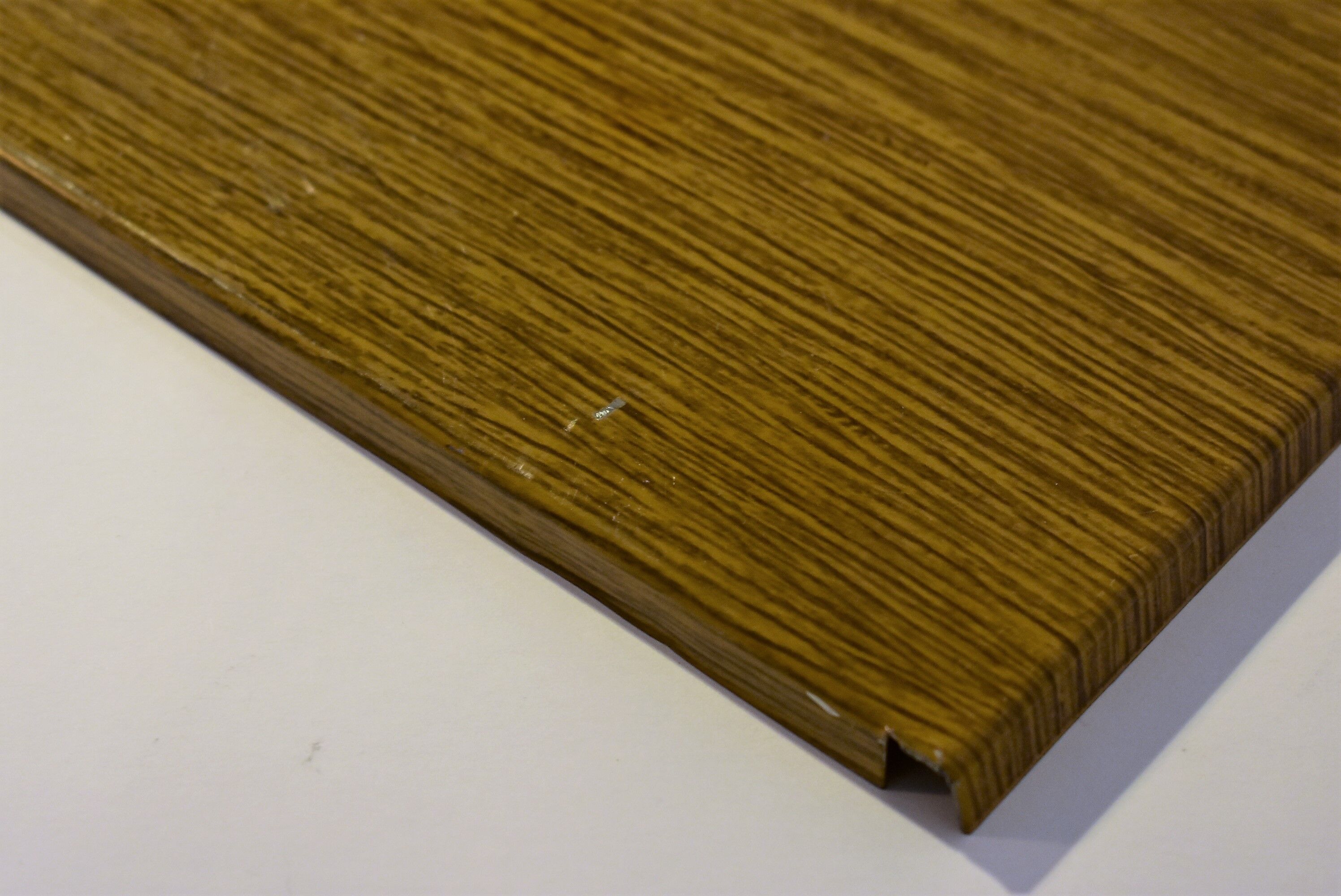 Shelf string vintage style beige taken no. 1