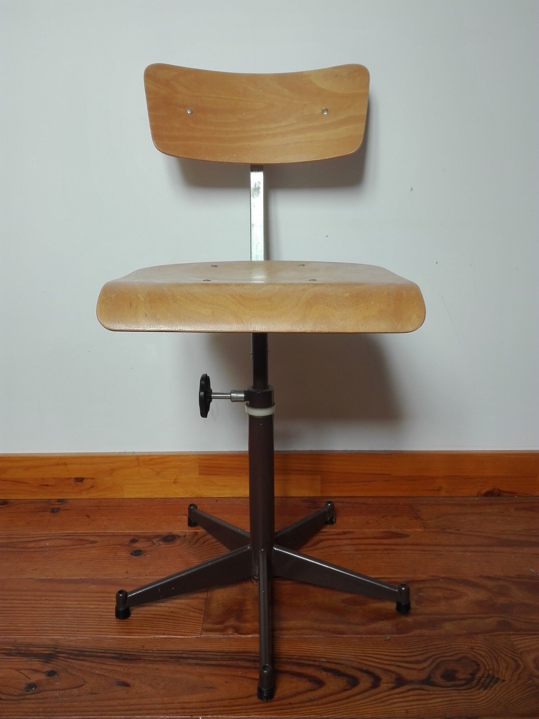 Workshop architect industrial chair