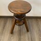 Tabouret à vis