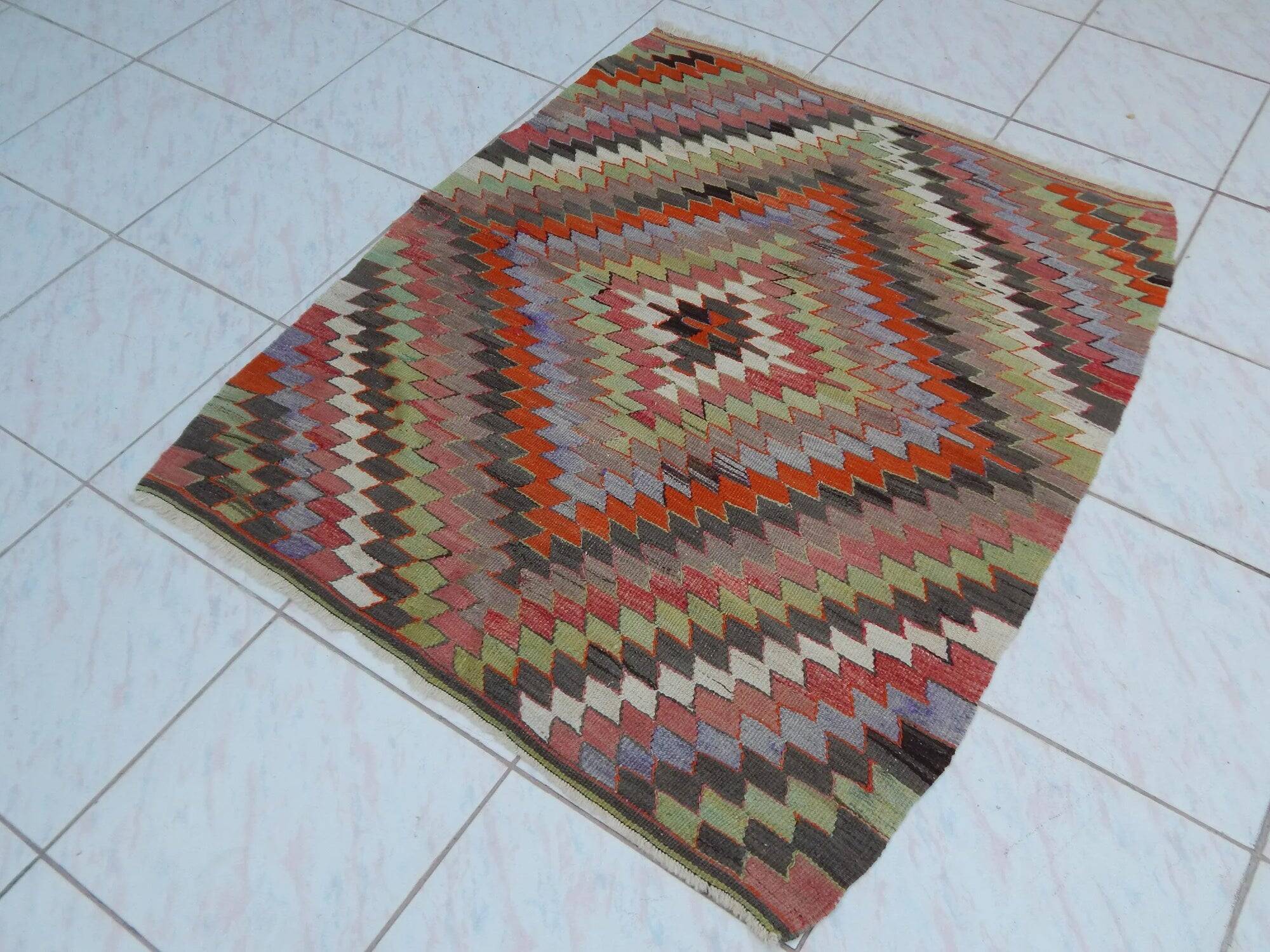 Vintage Turkish kilim, handwoven, 100x120 cm.