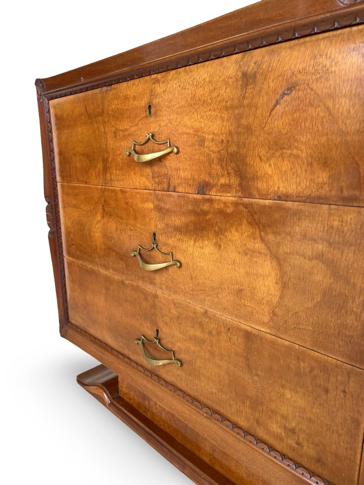 An art deco Italian chest of drawers, Italy 1950s