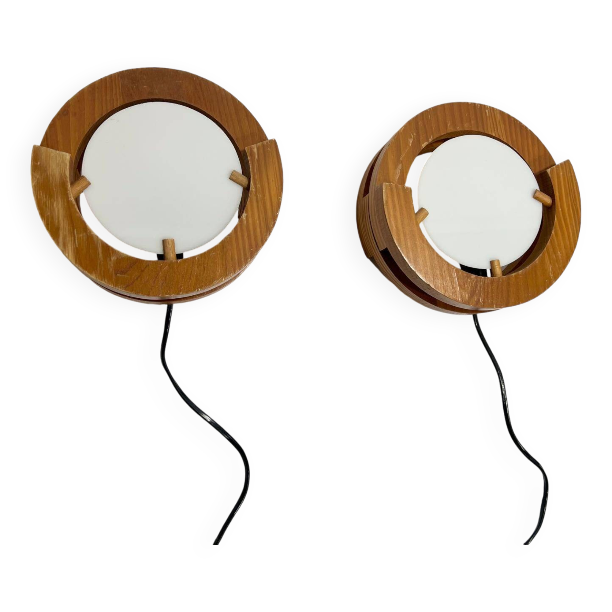 Vintage design wall light in pine and plexiglass, 1970s