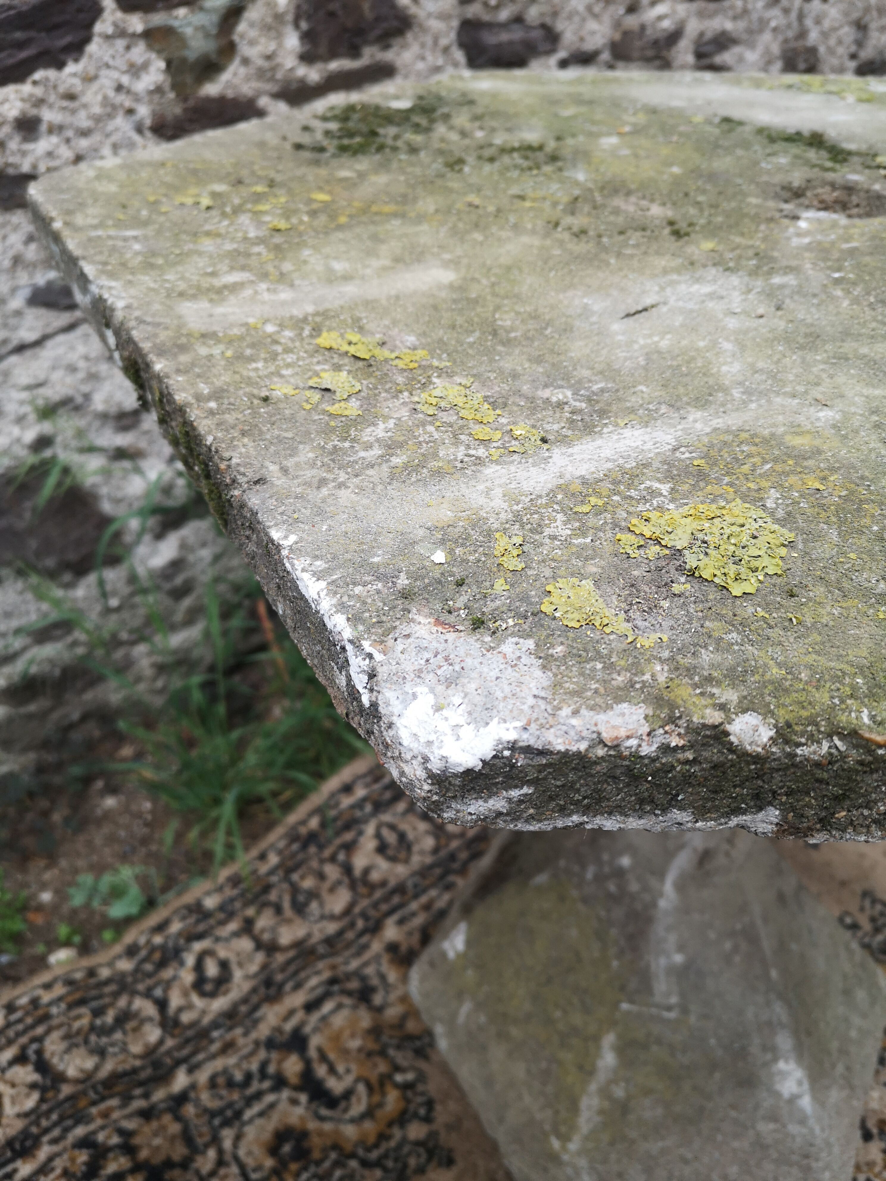 Design hexagonal concrete table