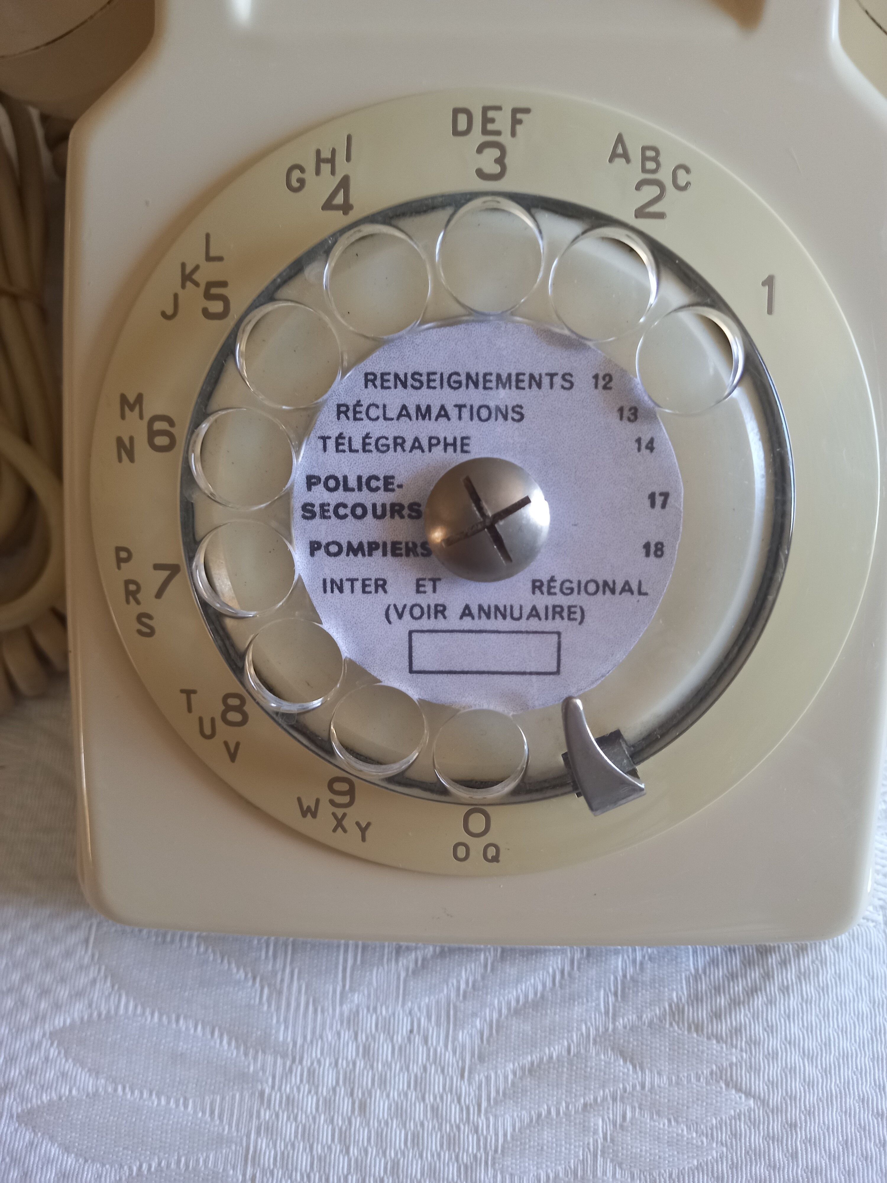 Telephone ivory Socotel s63