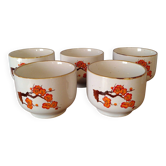 Tasses à thé à fleurs oranges