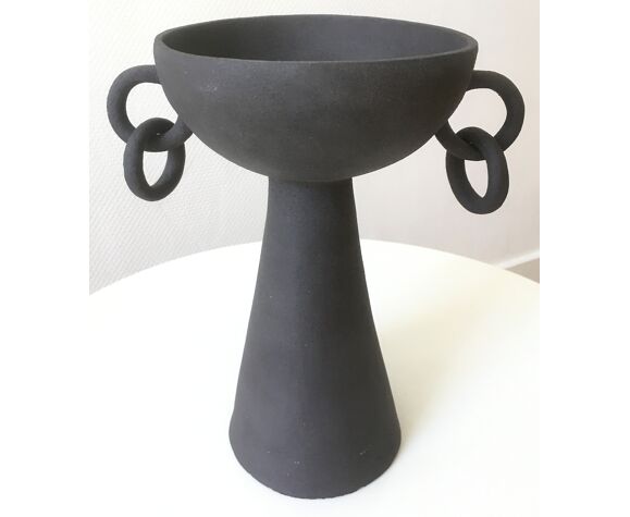 Vase anneaux en grès chamotté noir