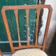 Serie de 4 chaises directoire en marqueterie et merisier