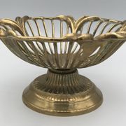 Stand cup or vintage basket of floral shape in golden brass, italy