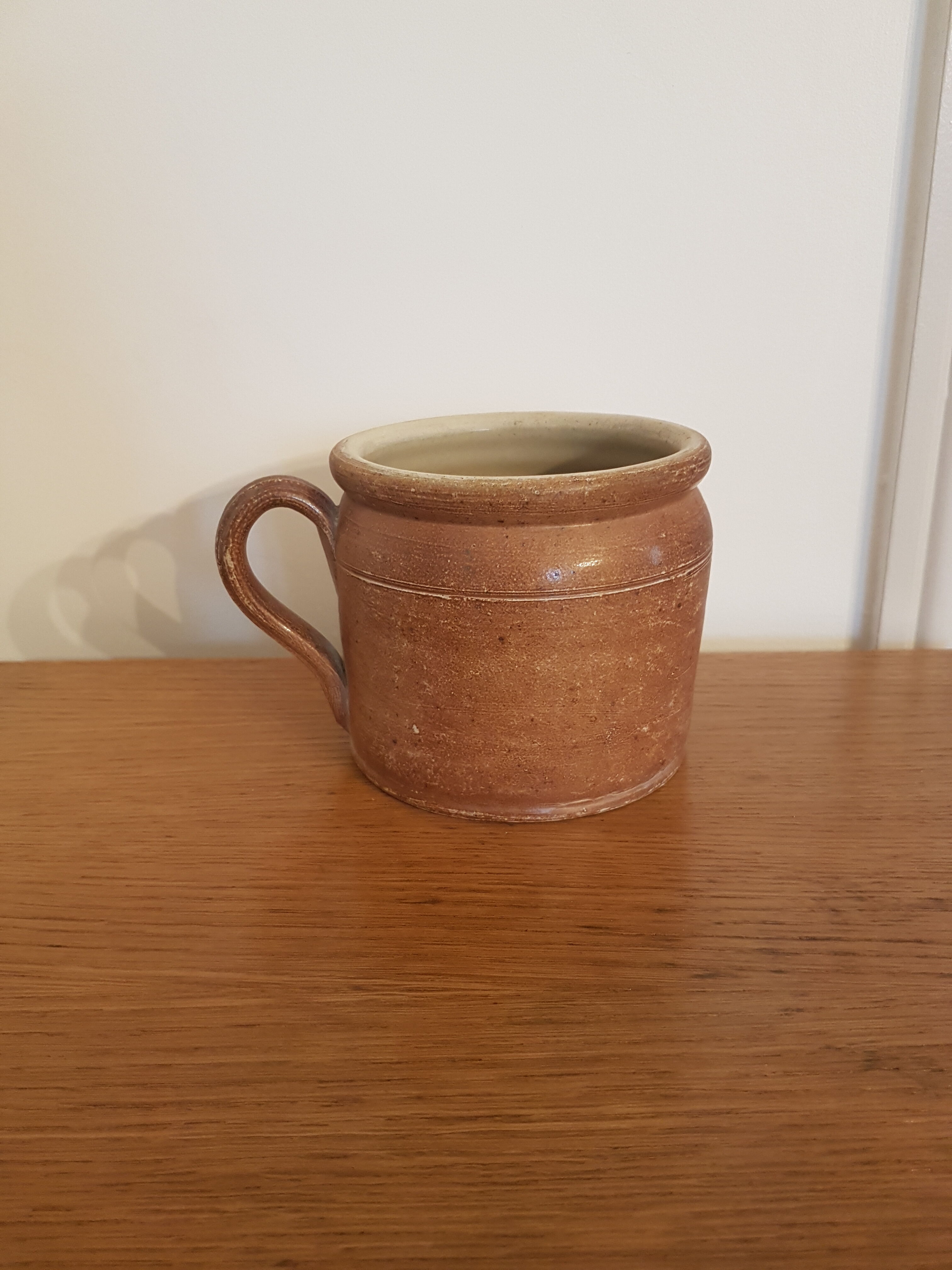 Sandstone pot