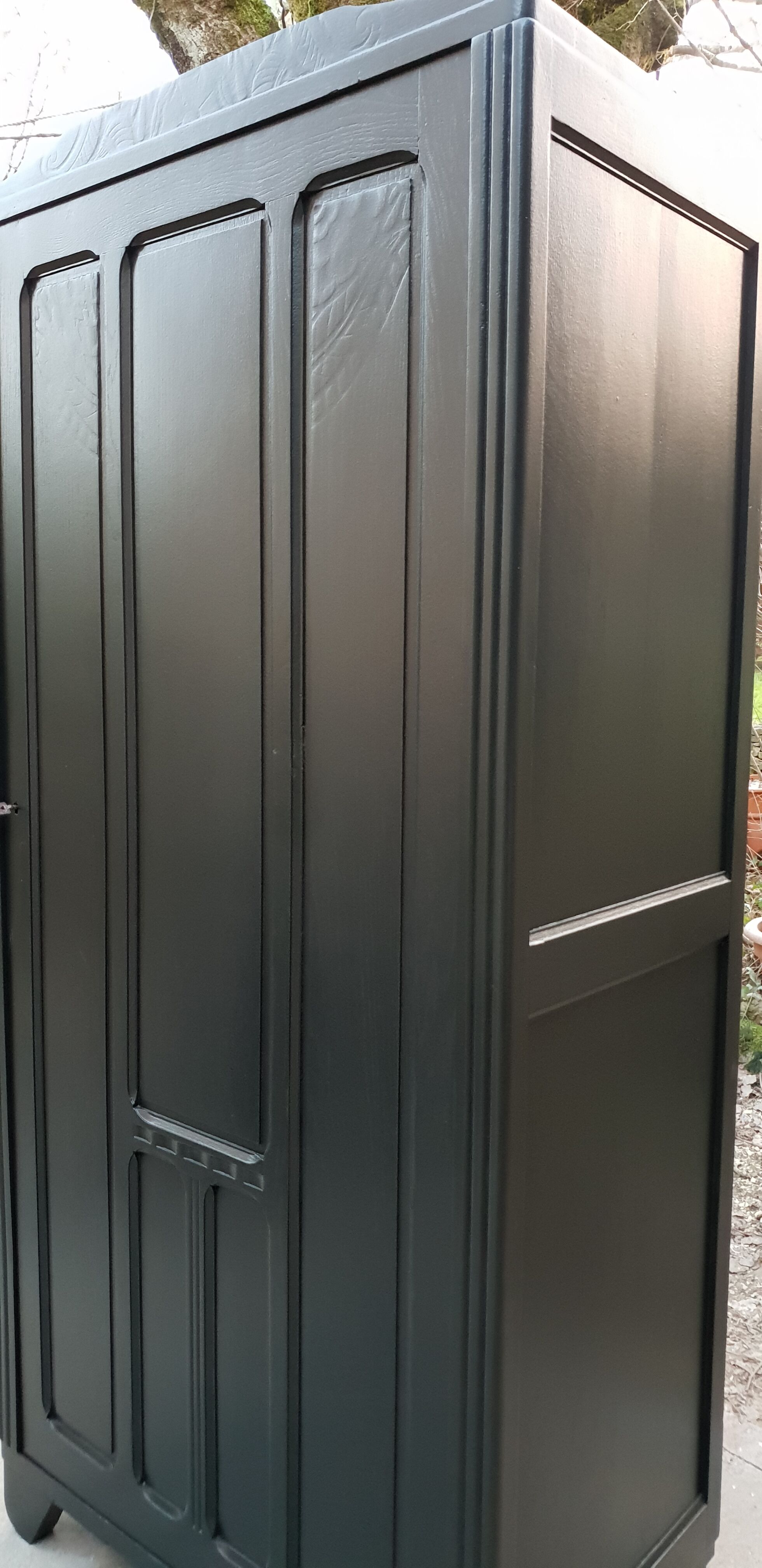 Black paris wardrobe