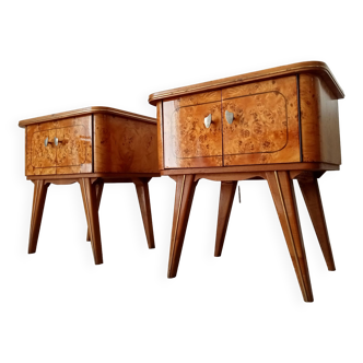 Pair of vintage 1950s bedside tables in walnut rock