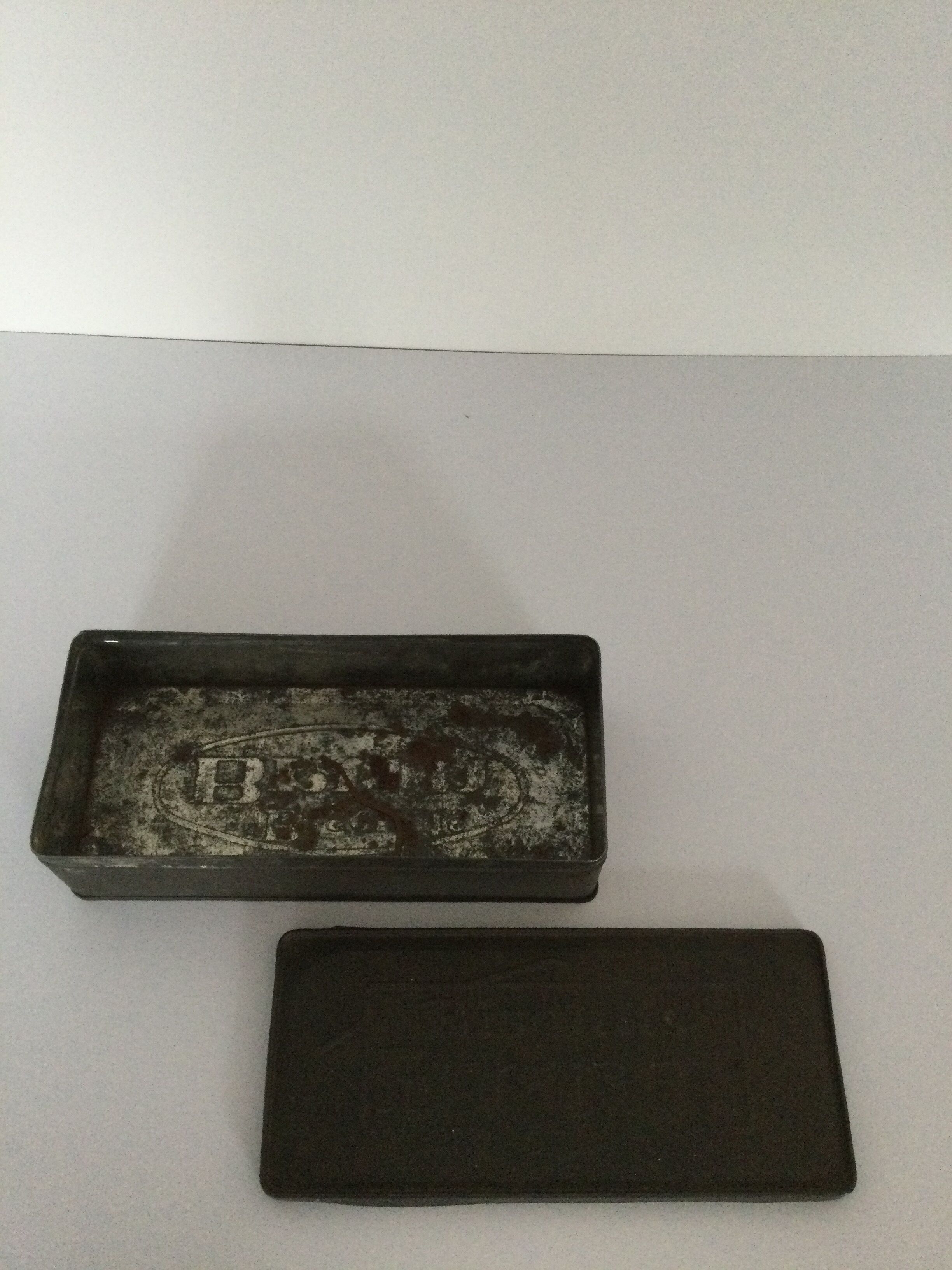 Iron box "Biscuits Brown"