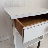 Table de chevet