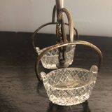 Salt and pepper shaker