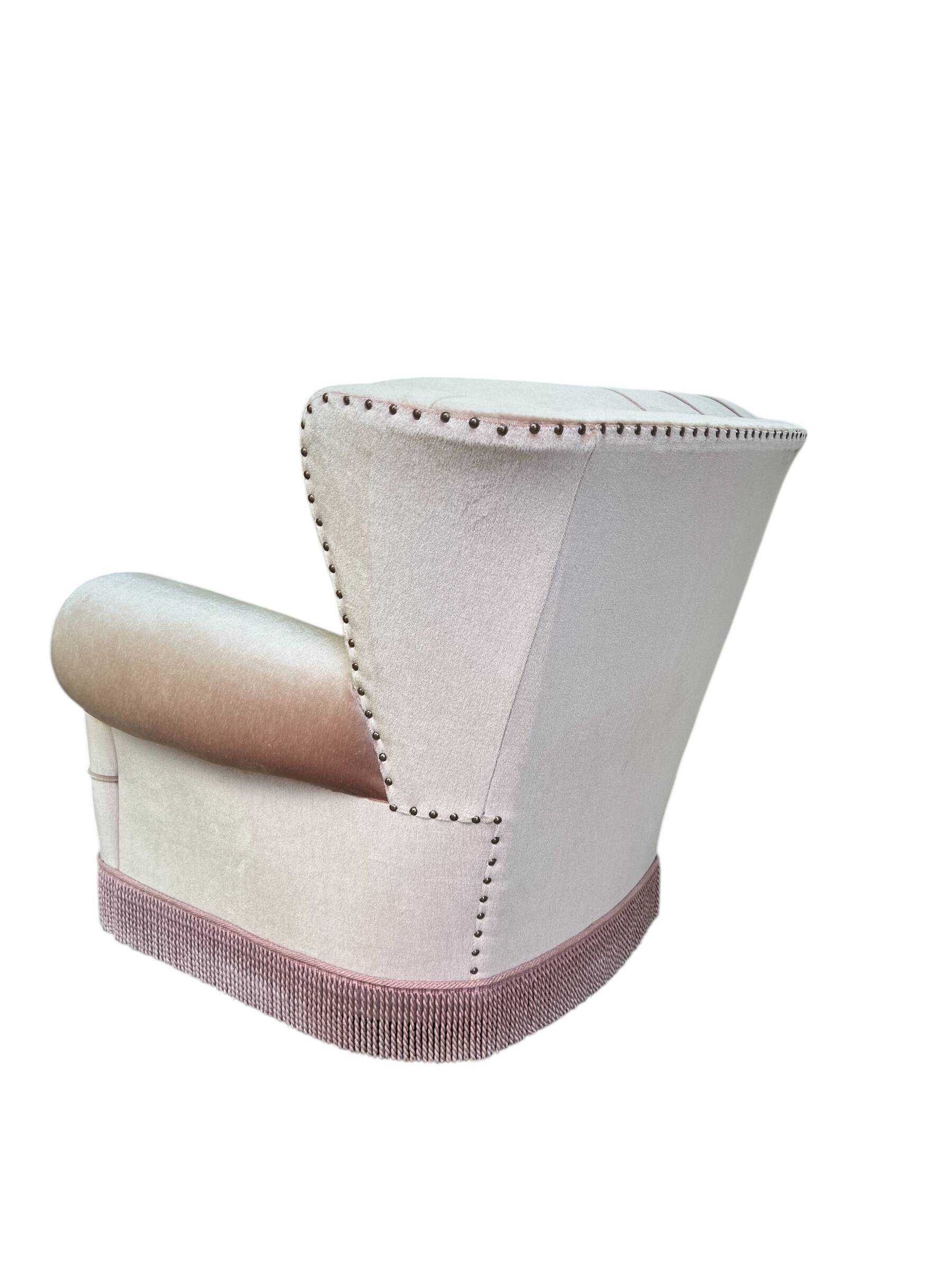 Set of 2 vintage XL armchairs/club seats/single seat