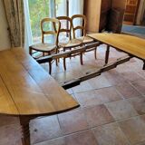 Large round Louis-Philippe period table in solid cherry wood