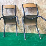 Chaises d’écolier
