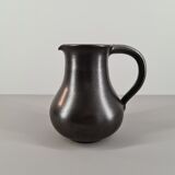 Modernist pitcher in black ceramic 50s