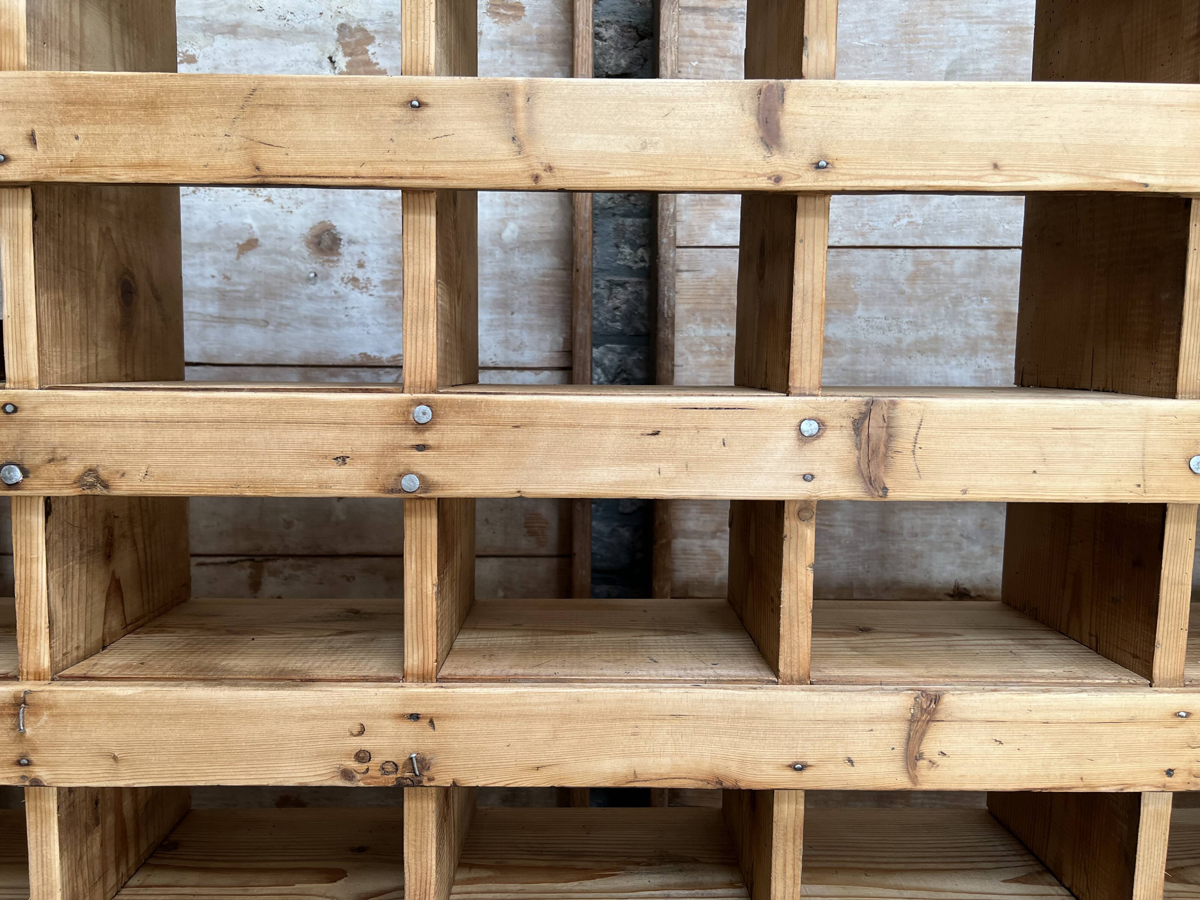 Trade cabinet cabinet