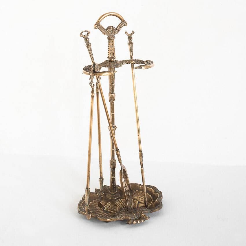 Antique bronze fire screen and fireplace accessories set. Game of seven. France, 1930s
