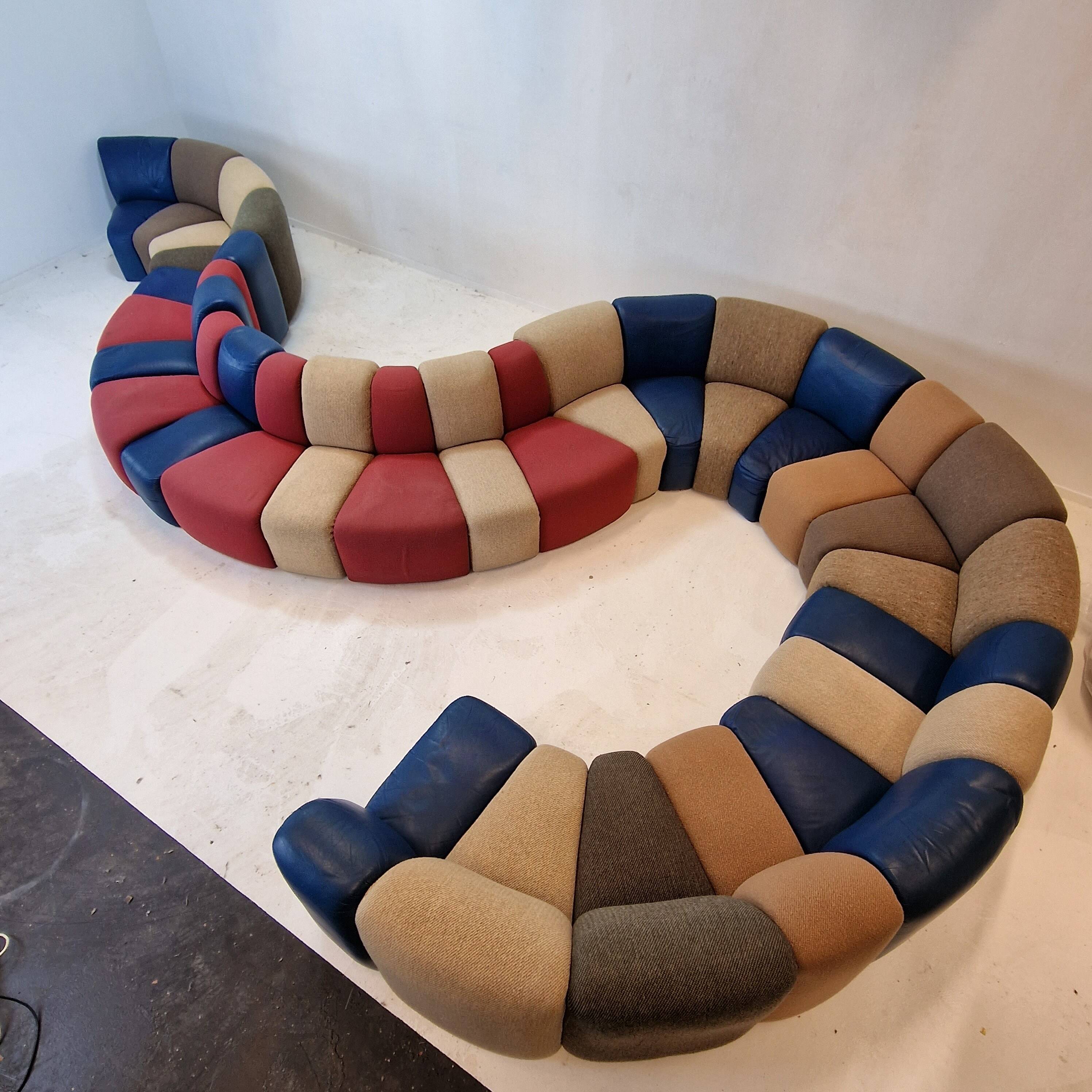 Huge "Mississippi" Lounge Sofa by  Groupe Artifort, 1970's