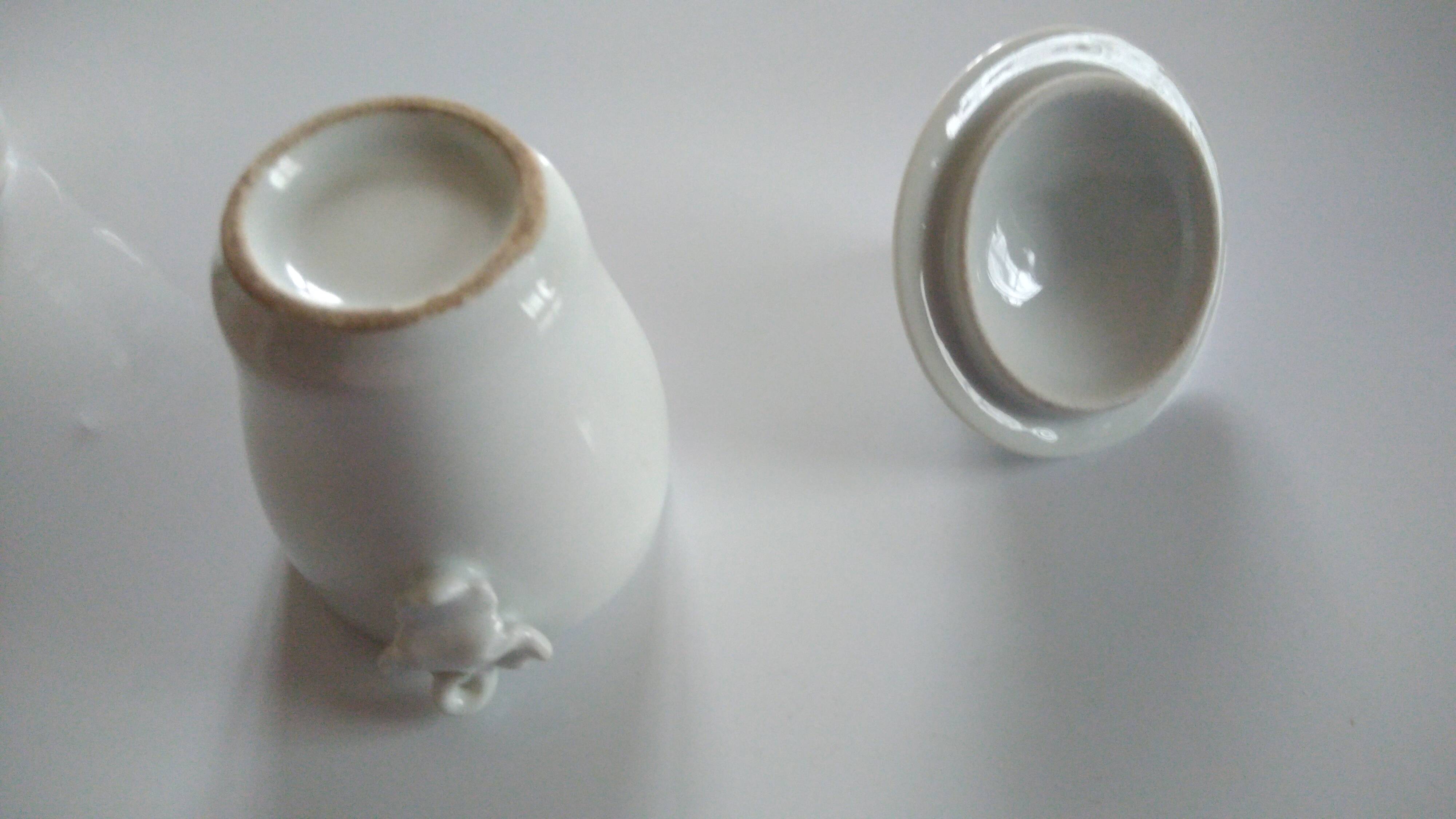 6 glassed antique porcelain covered jars for foie gras or entremets