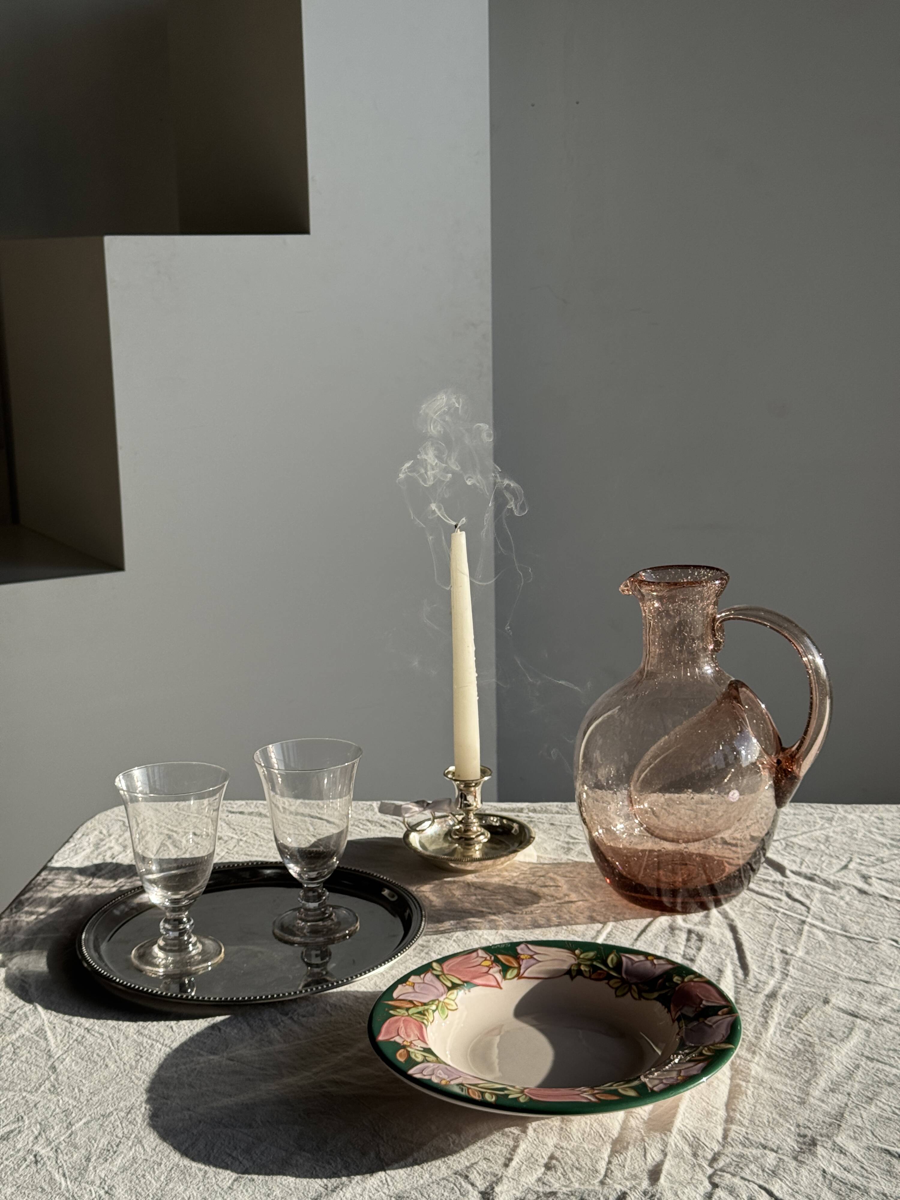 Violet Biot carafe