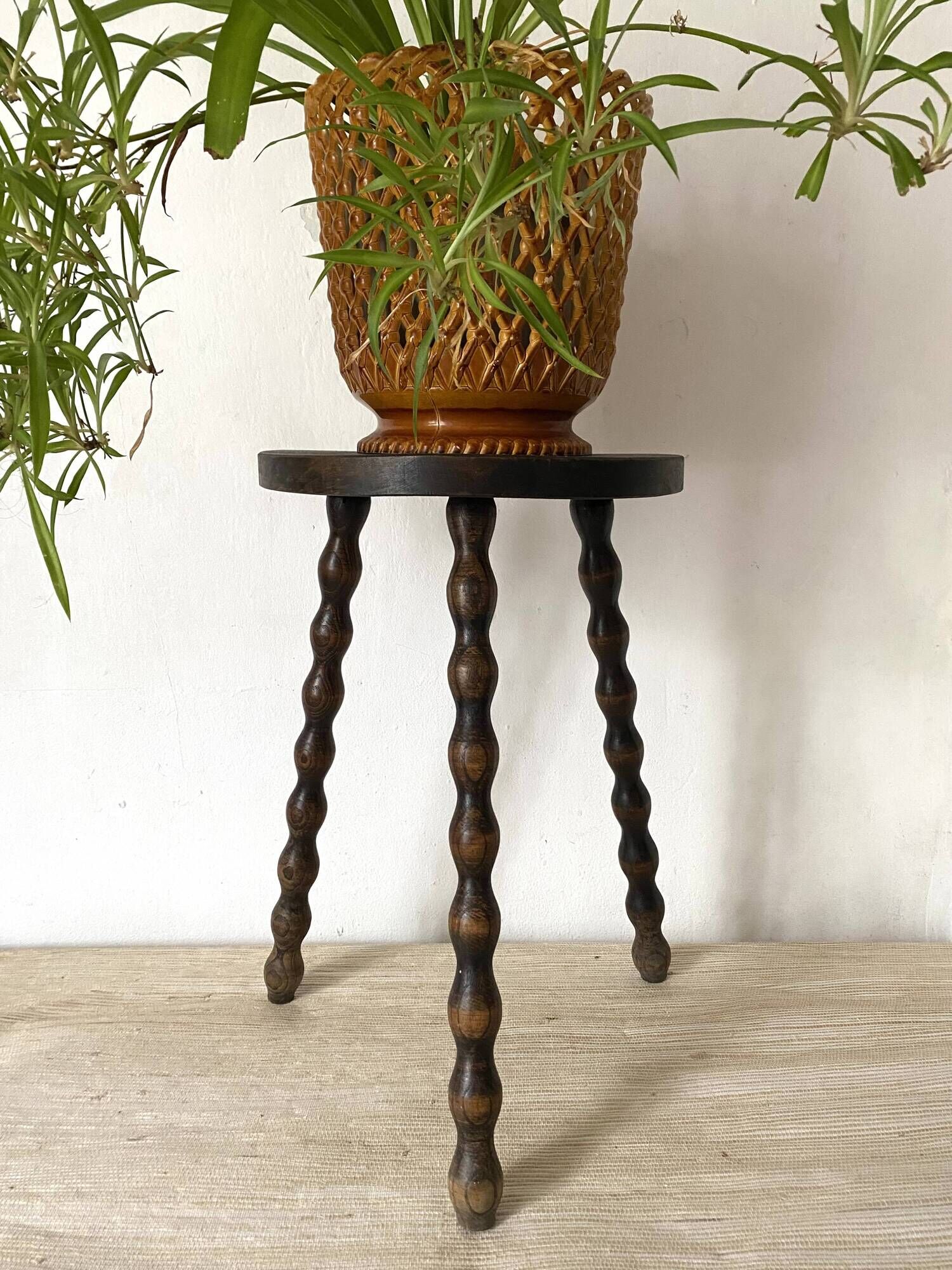 Tabouret Tripode demi cercle 55 cm