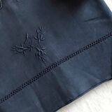 Drap ancien en pur lin lavé teinté en bleu nocturne