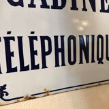 Enamelled telephone booth