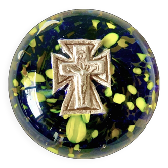 Antique sulfide paperweight - Cross of Jesus