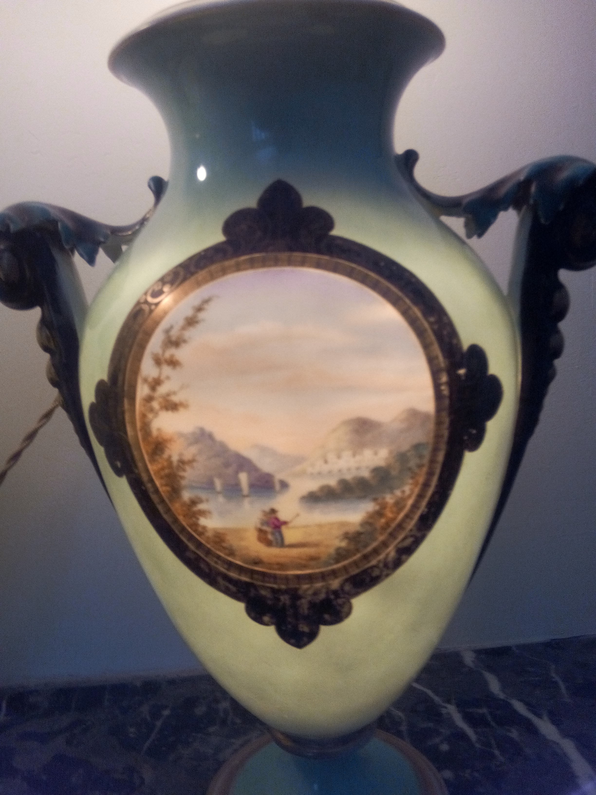 Pair of legs of porcelain lamps from Paris