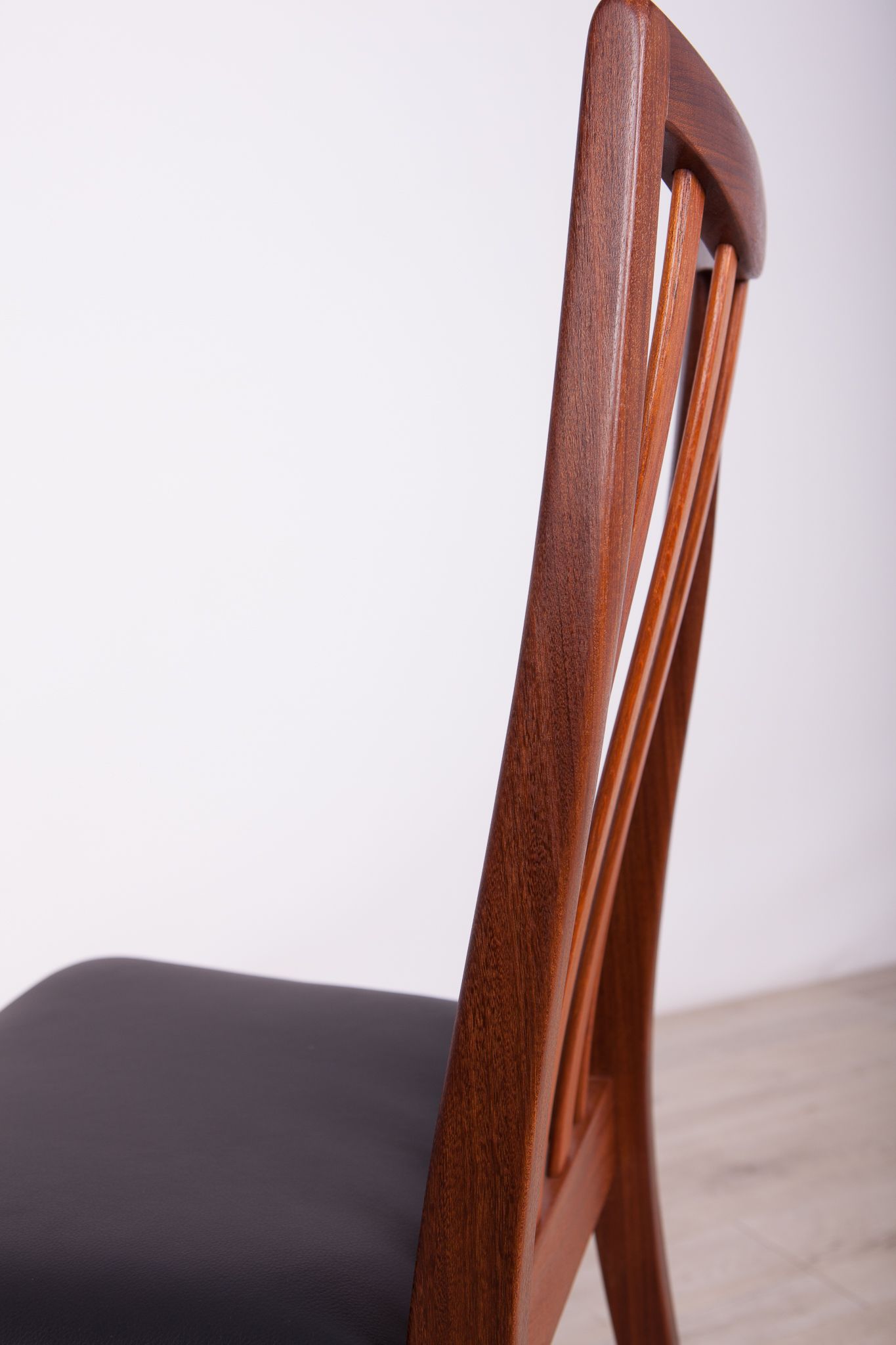 Mid Century Teak & Leather Dining Chairs by Leslie Dandy for G-Plan, 1960