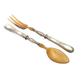 Empire salad server decorated with a swan and napoleon palmette, 19th century.