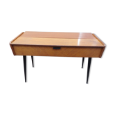 Former Scandinavian knitter feet feet vintage console compass