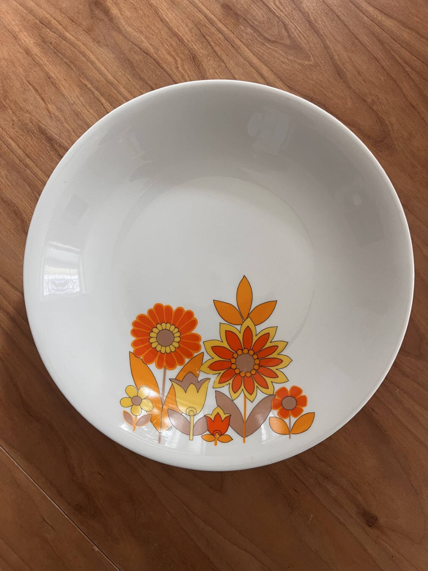1970s serving dish
