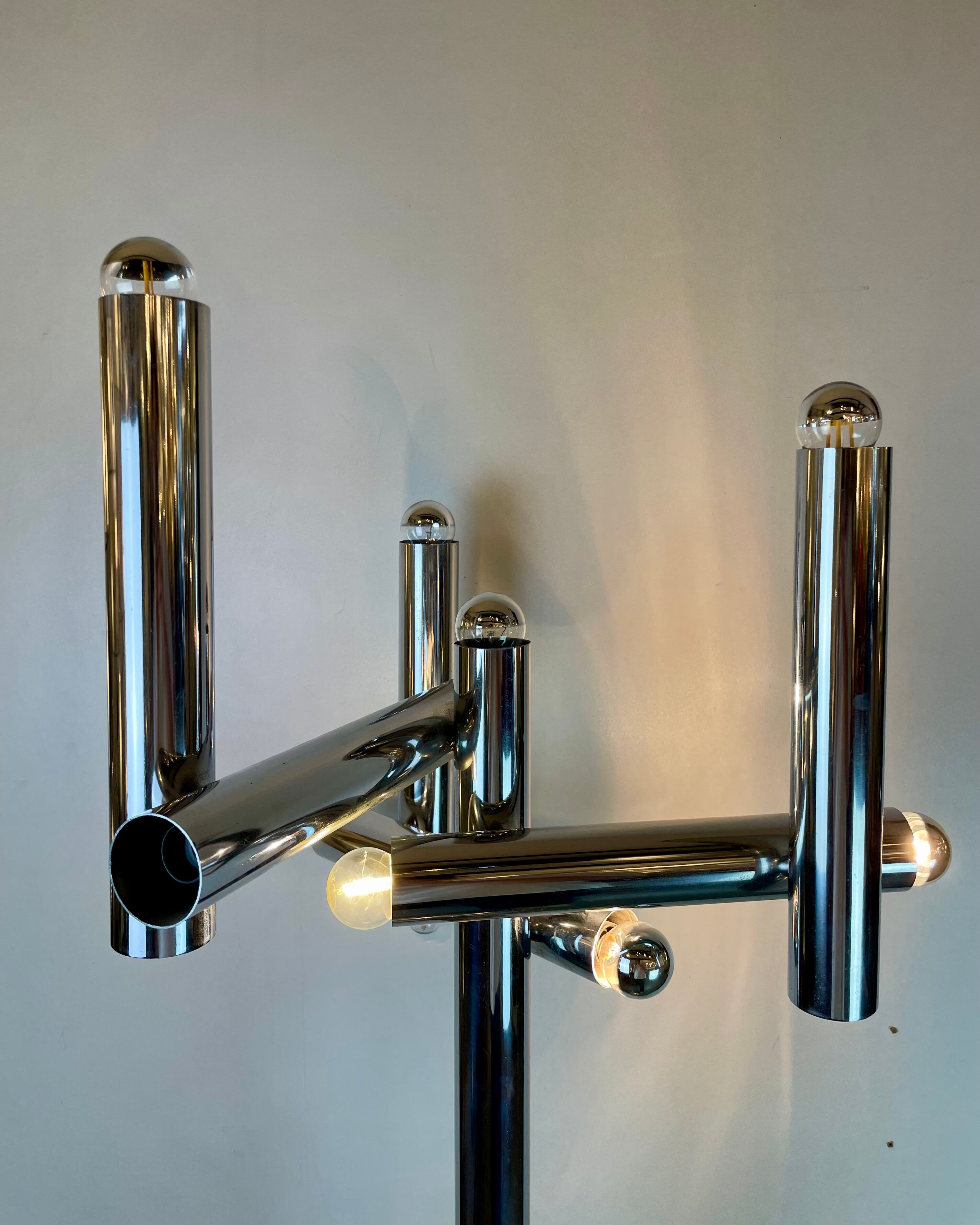 Space-Age Floor Lamp att. to Goffredo Reggiani, Italy, 1970s