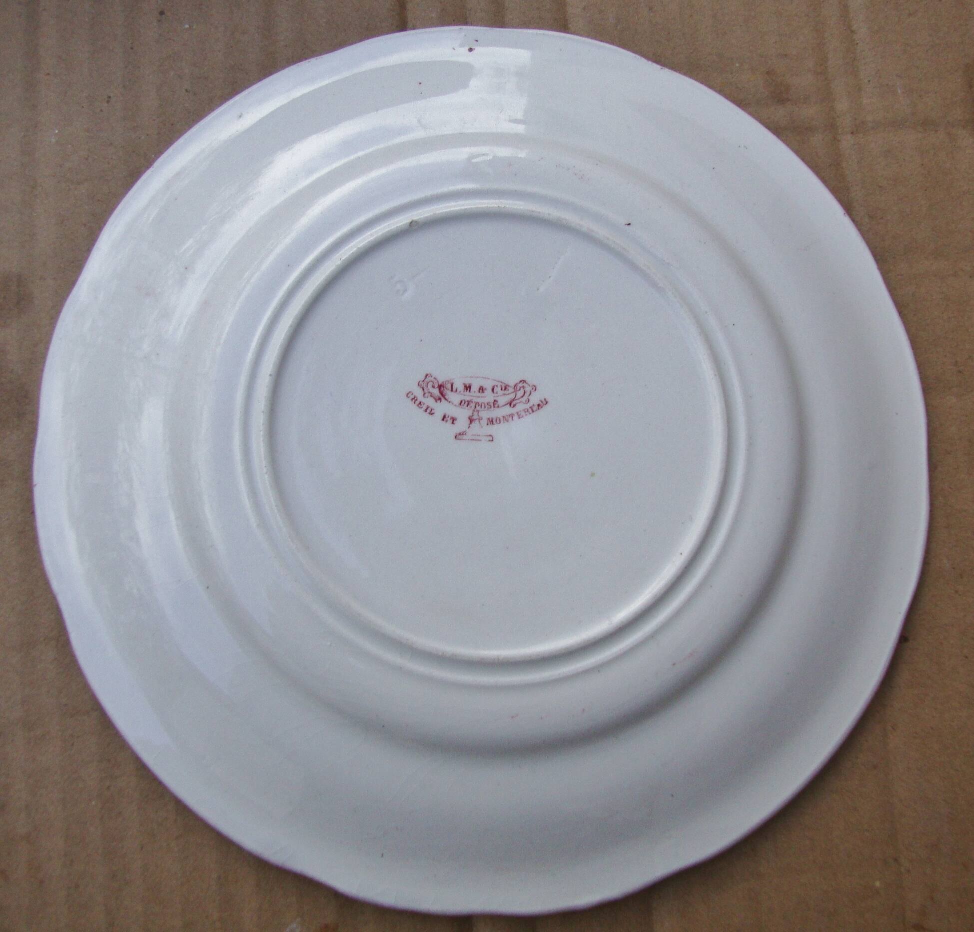 4 lm & cie creil and monteras “les enfants terribles” plates